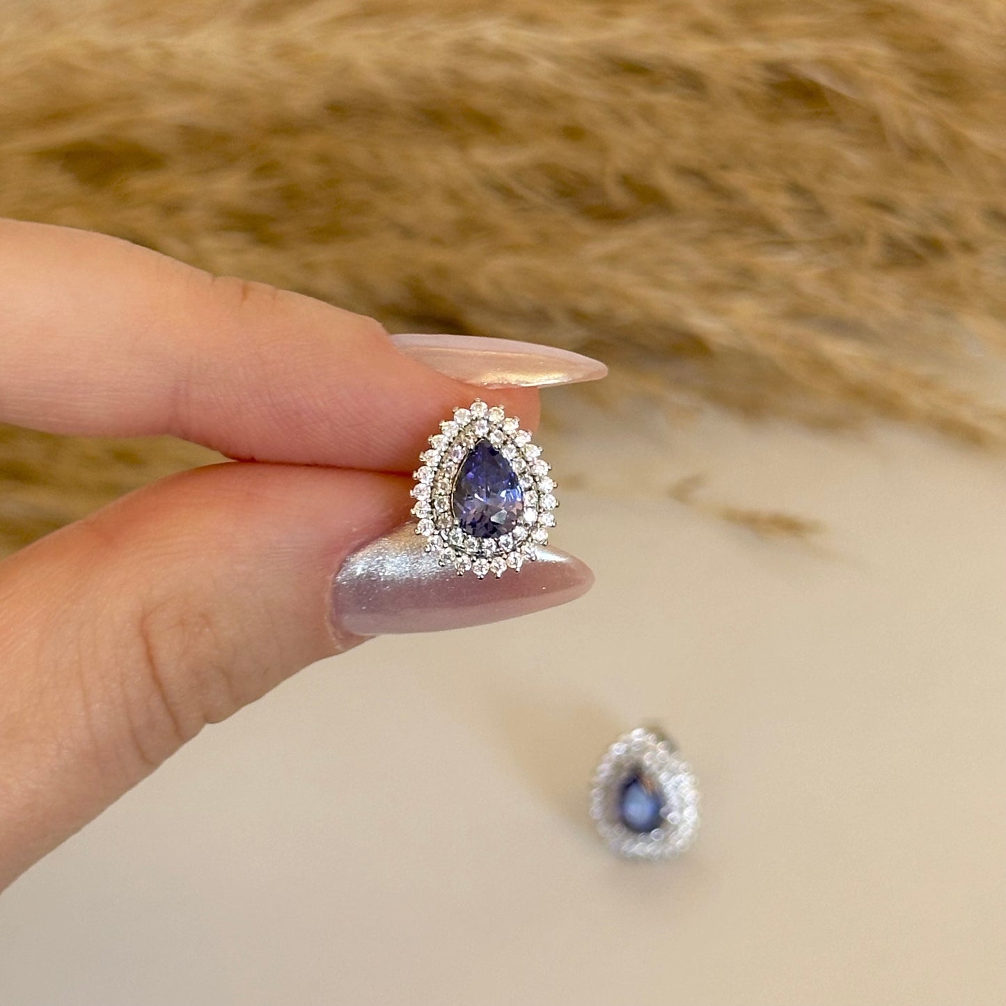 Regina Tanzanite Stud Earrings