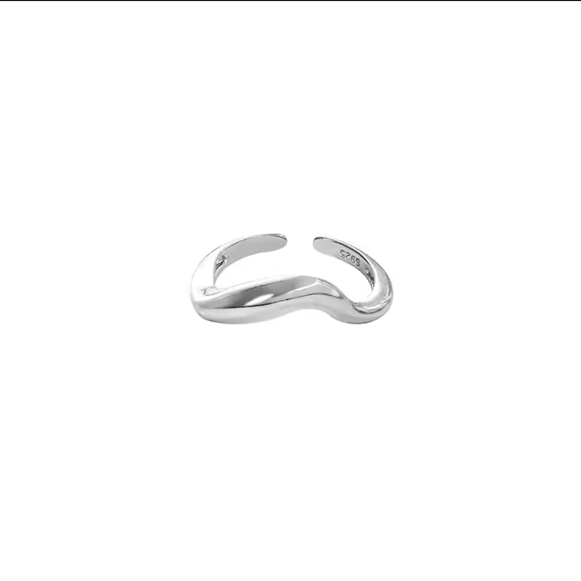 Jamie Curve Ring