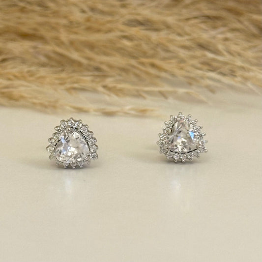 Lídia Halo Heart Stud Earrings