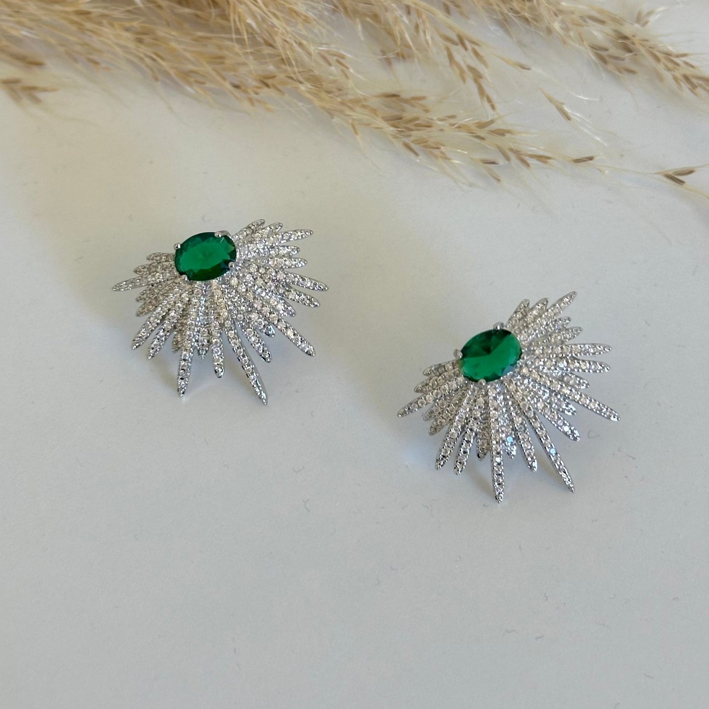 Vera Medium Earrings