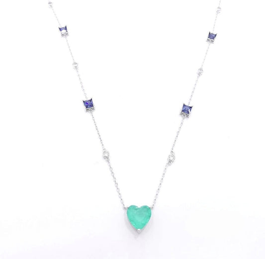 Júlia Colombian Emerald Heart Necklace